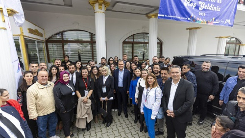 Vahap Seçer, Kurs Merkezlerindeki Öğrencilerin Velileriyle Buluştu