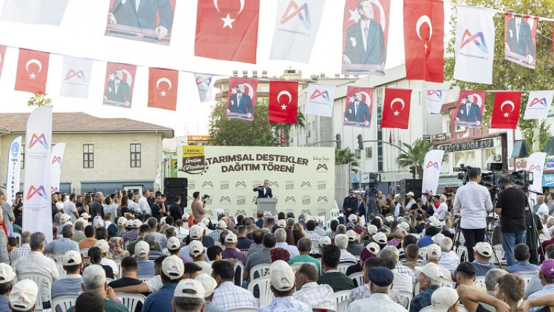 Başkan Seçer, Tarsus ve Çamlıyaylalı Köylüleri Sevindirdi