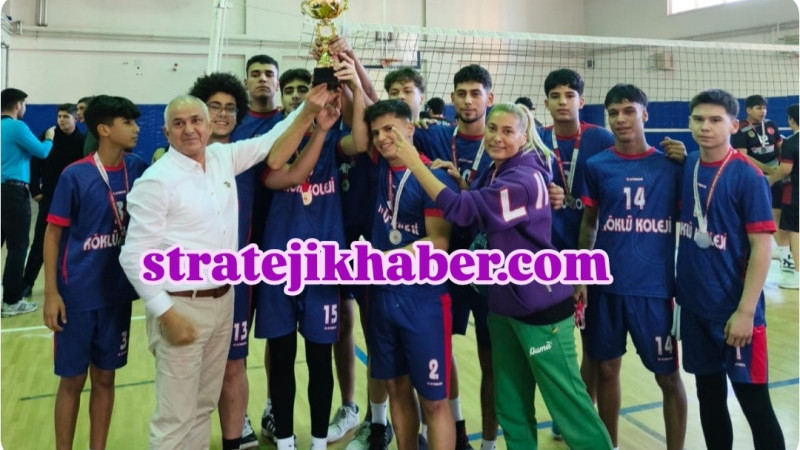 Özel Köklü Anadolu Koleji Voleybolda Tarsus birincisi oldu