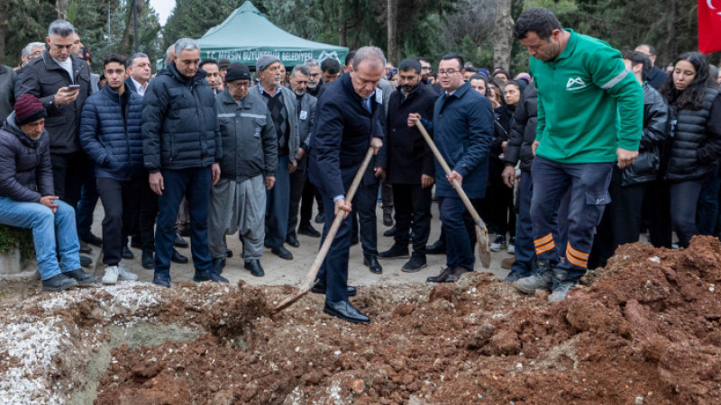Tarsus YAS'ta.Şadiye Karabudak Gözyaşları Arasında Toprağa Verildi