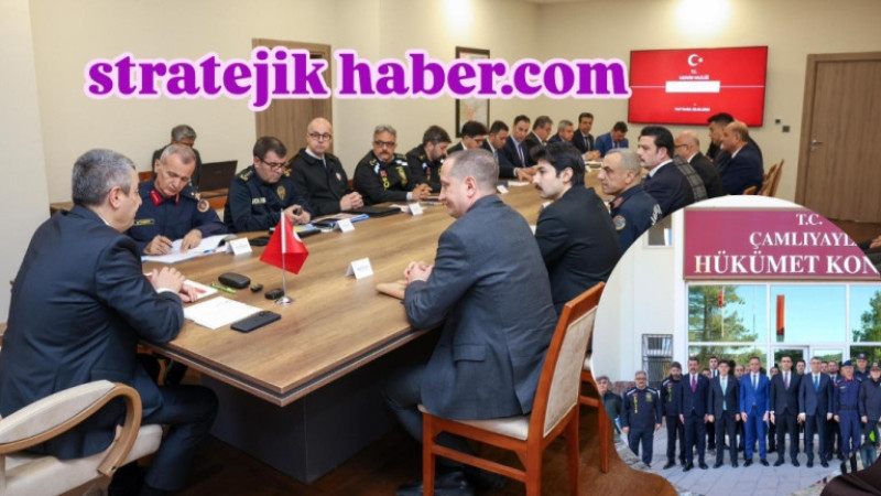 Vali Toros, Tarsus ve Çamlıyayla'da kurum il müdürleriyle Toplantı Yaptı 