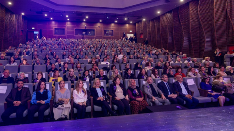 Belediye Başkanı Tuncer, Dünya Kadınlar Gününde Emekçi Kadınlarla Buluştu